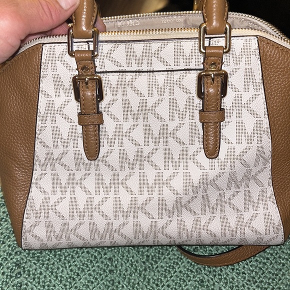 Michael Kors, small bag with matching wallet both together on sale - Picture 3 of 10